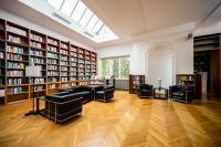 A picture of the IWM library's reading room